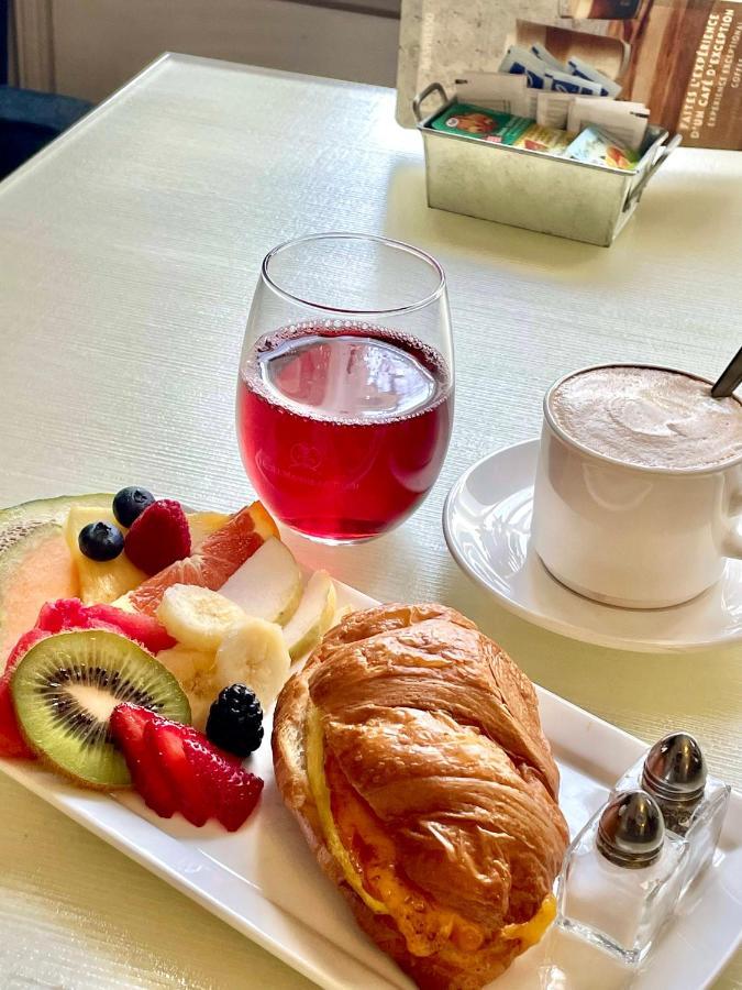 Hotel Manoir D'Auteuil Квебек Екстериор снимка