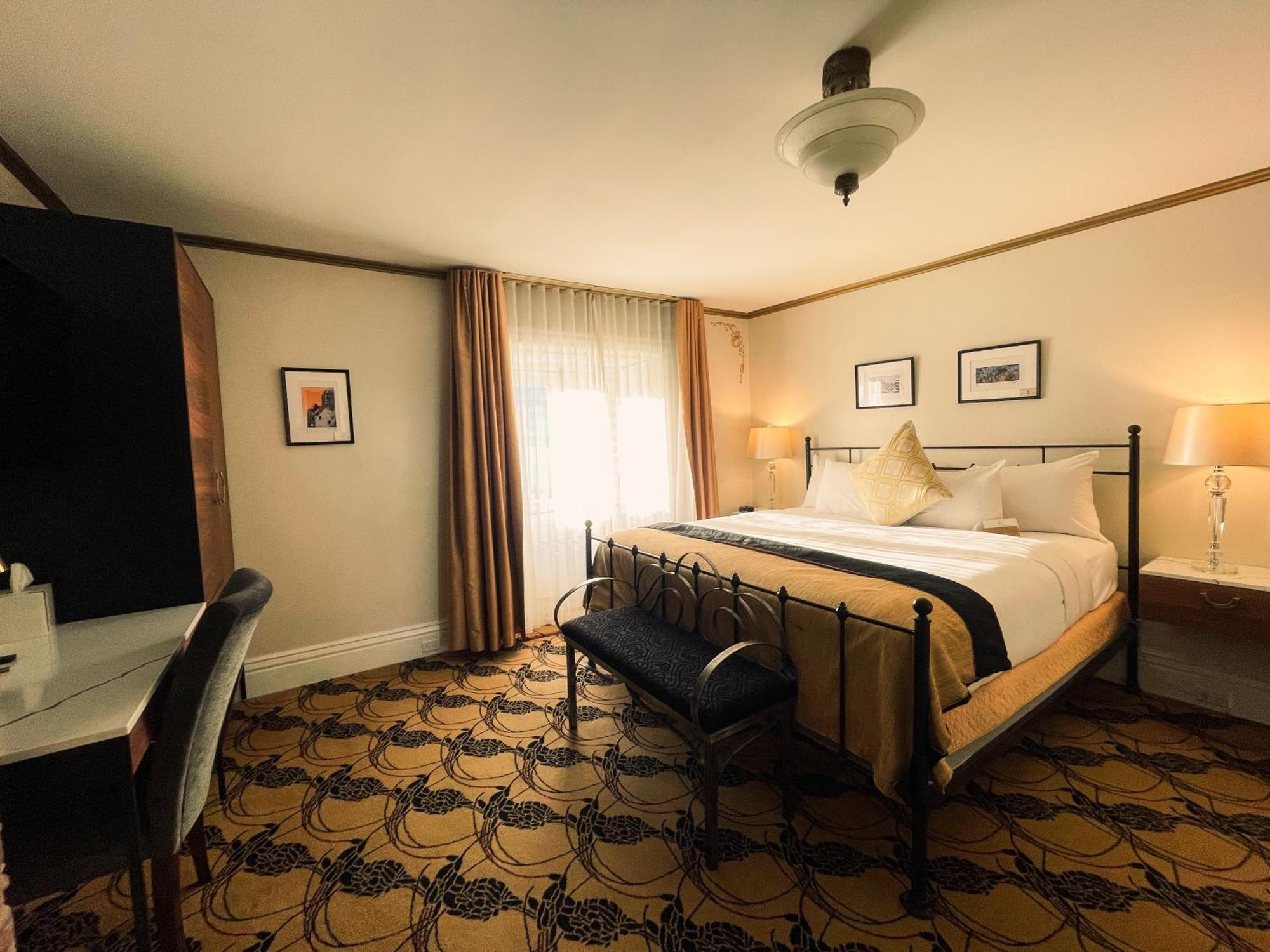Hotel Manoir D'Auteuil Квебек Стая снимка