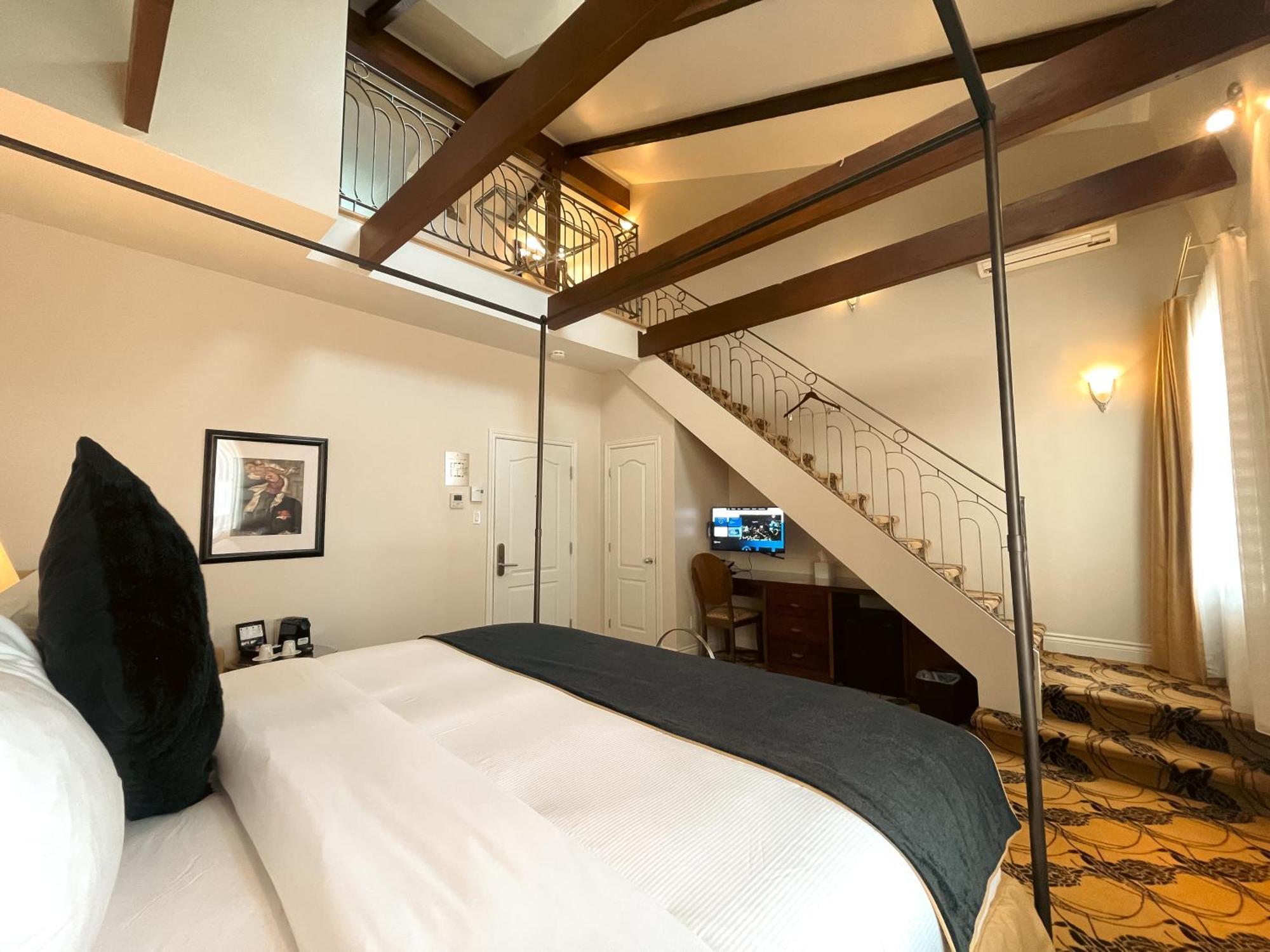 Hotel Manoir D'Auteuil Квебек Стая снимка